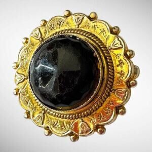 Freirich Victorian Revival 1.5” Brooch Black Cabachon Gold Filigree Dome VNTG